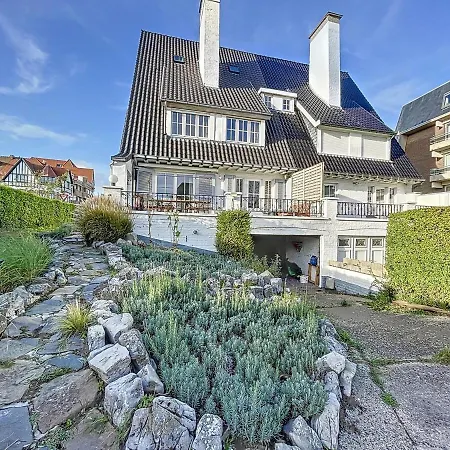 Ferienhaus Mandelmeeuw - *